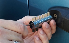 automotive locksmith